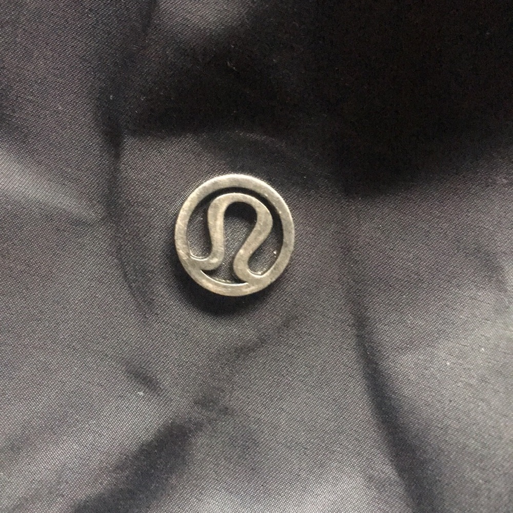 Lululemon size 4 black rain coat/jacket